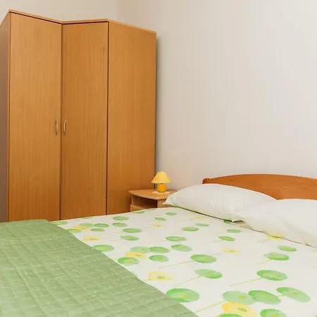 Peter'S Apartments 公寓 苏提万
