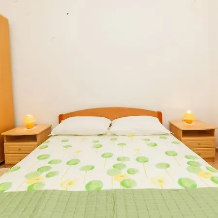 公寓 Peter'S Apartments
