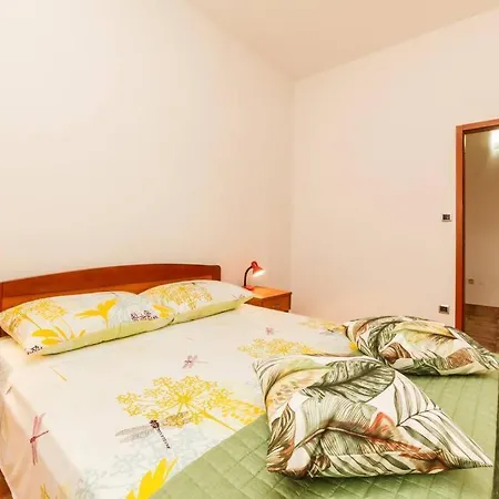 Peter'S Apartments 公寓 苏提万