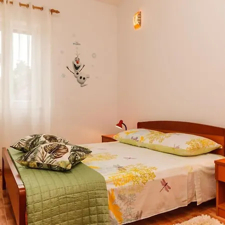 Peter'S Apartments 公寓 *