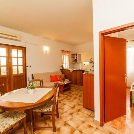 Peter'S Apartments 公寓 苏提万